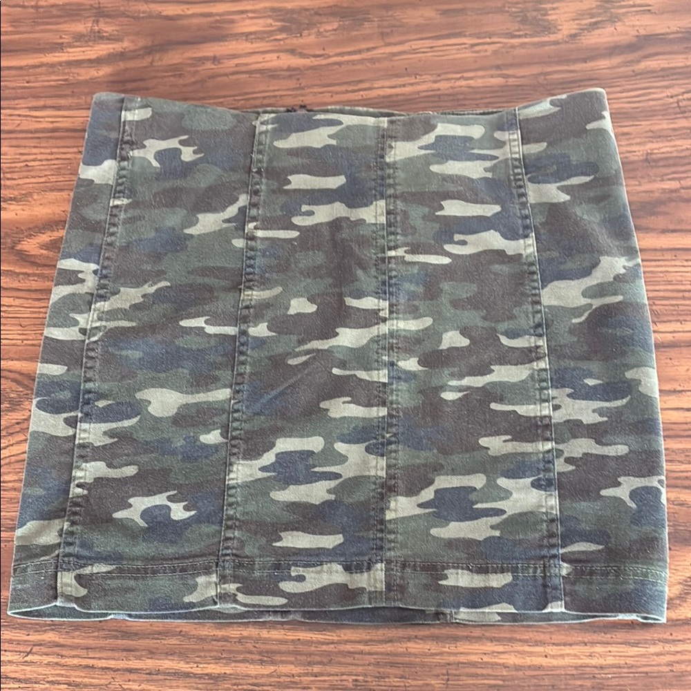 12:09 Free People Mini Pencil Camo Skirt